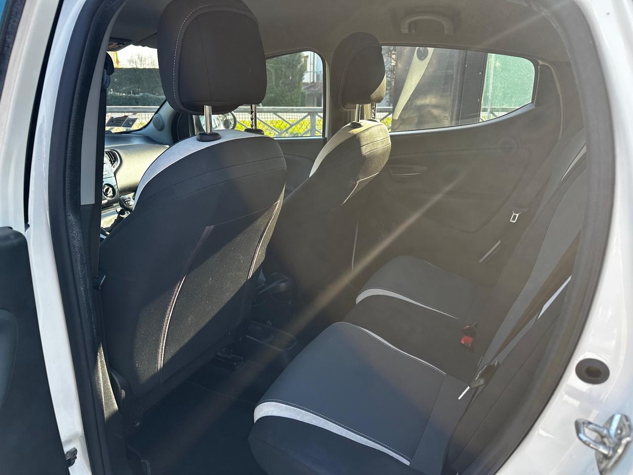 Lancia Ypsilon 0.9 TwinAir 85 CV 5 porte Metano Ecochic Elle