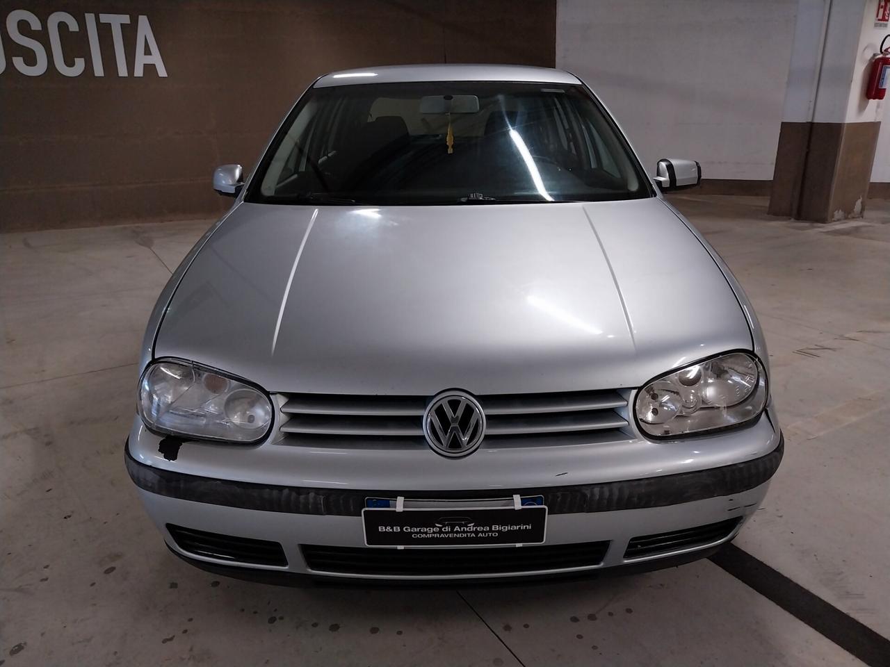Volkswagen Golf 1.9 TDI/101 CV cat 5p. Champ - ok neopatentati