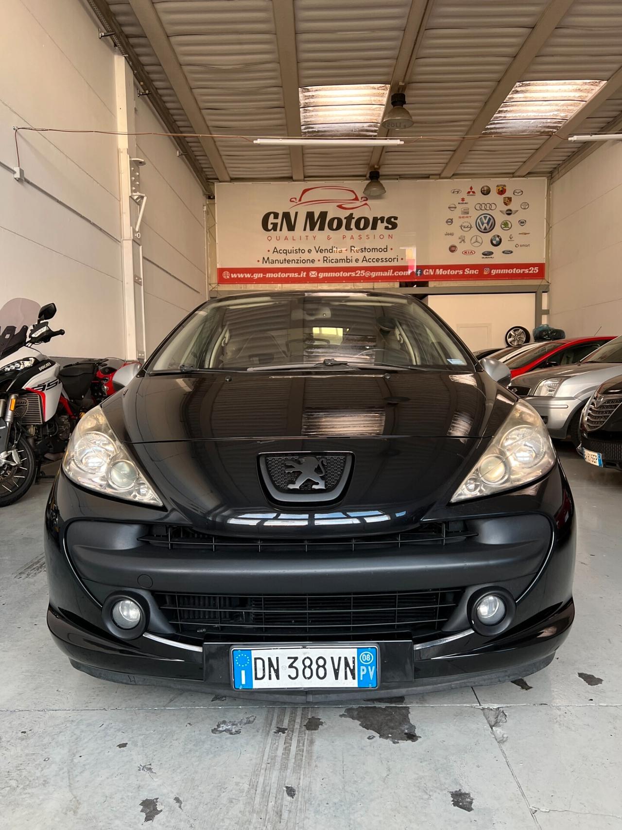 Peugeot 207 1.6 THP 175CV GTi