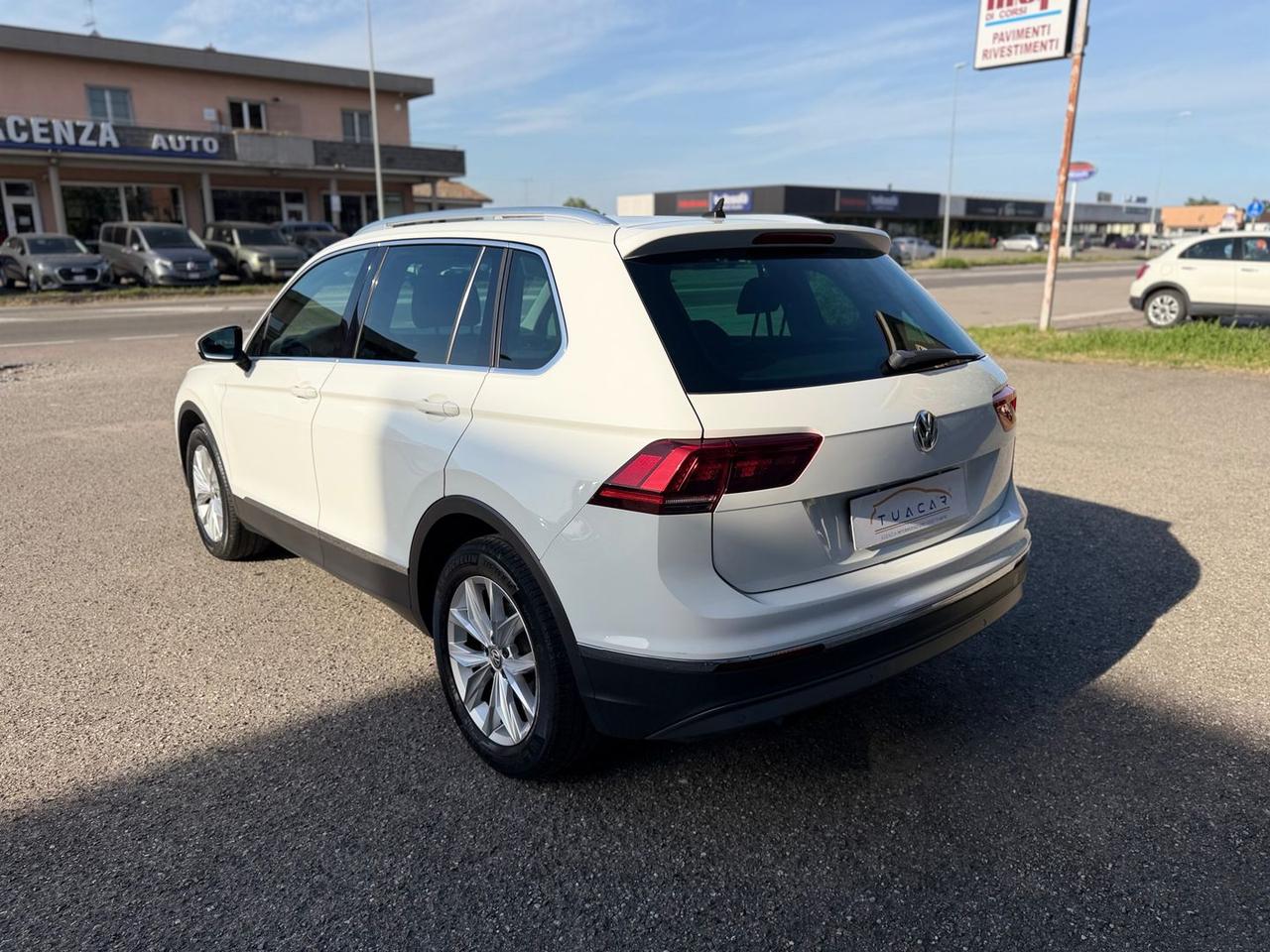 Volkswagen Tiguan Executive 2.0 TDI  #10873
