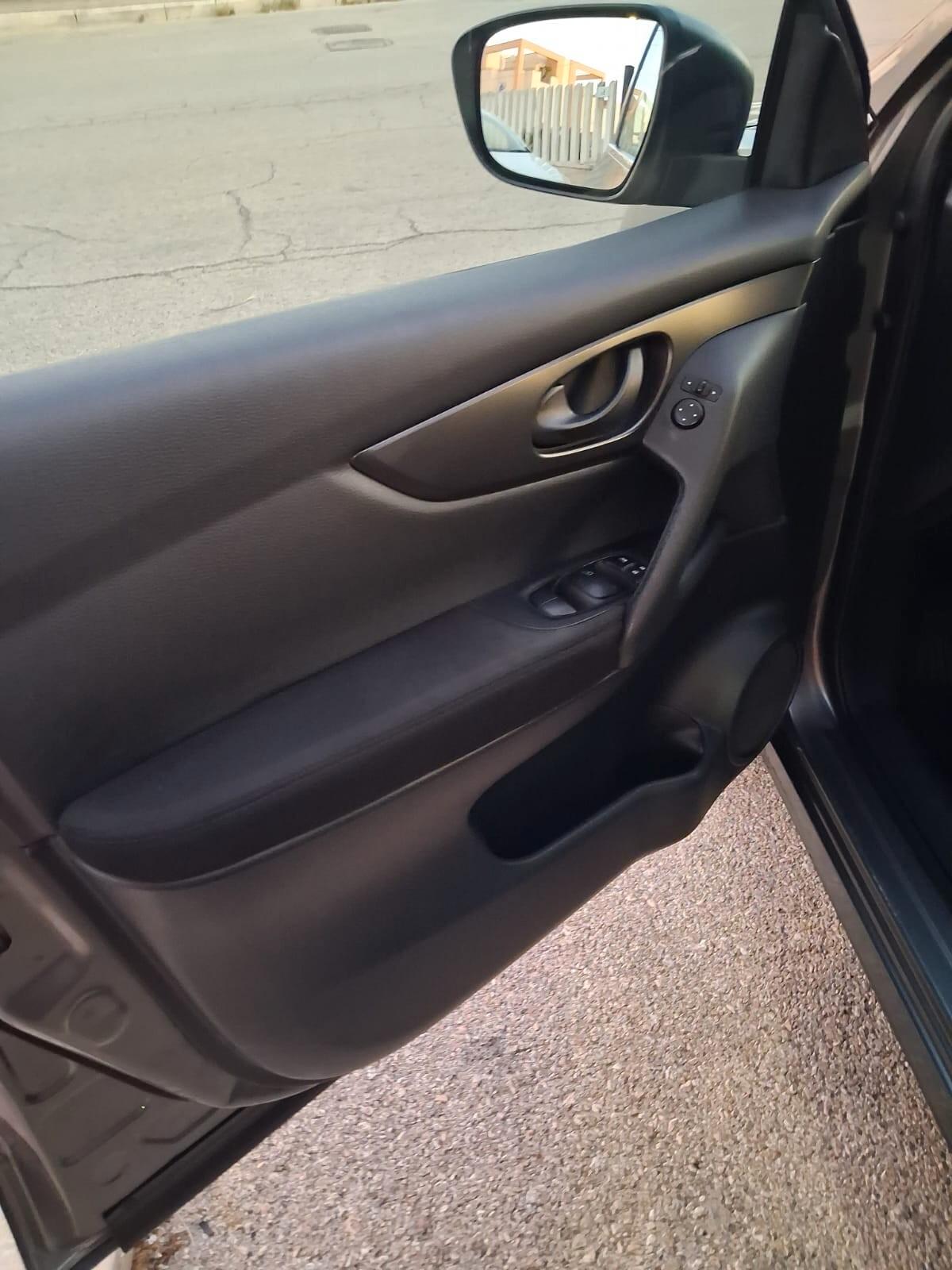 Nissan Qashqai 1.6 dCi 4WD Visia