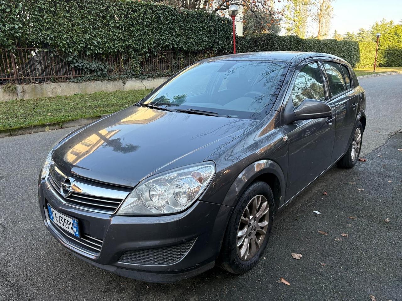 Opel Astra 1.4 16V GPL-TECH 5 porte Enjoy