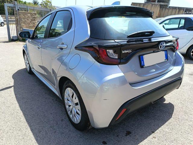 TOYOTA Yaris YARIS 1.5 HYBRID ACTIVE