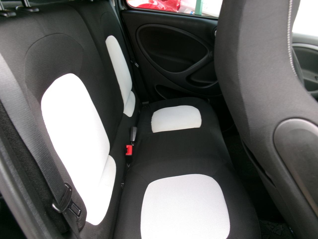 Smart ForFour II 1.0 BENZINA 71cv E6 PRIME MANUALE 104KM