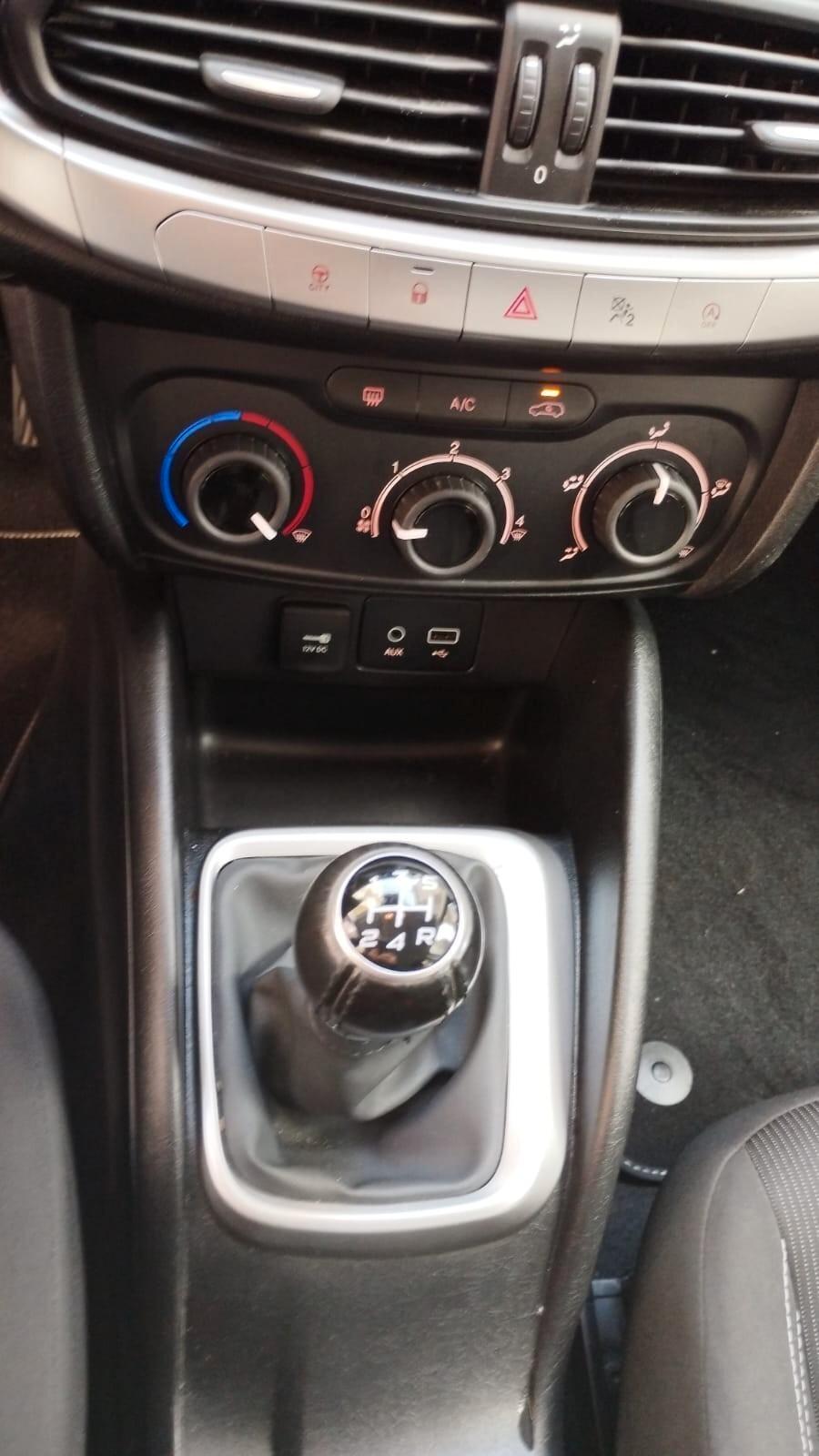 Fiat Tipo 1.3 Mjt S&S 5 porte Easy Business