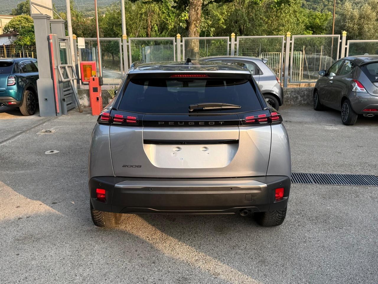 Peugeot 2008 PureTech 100 S&S Allure