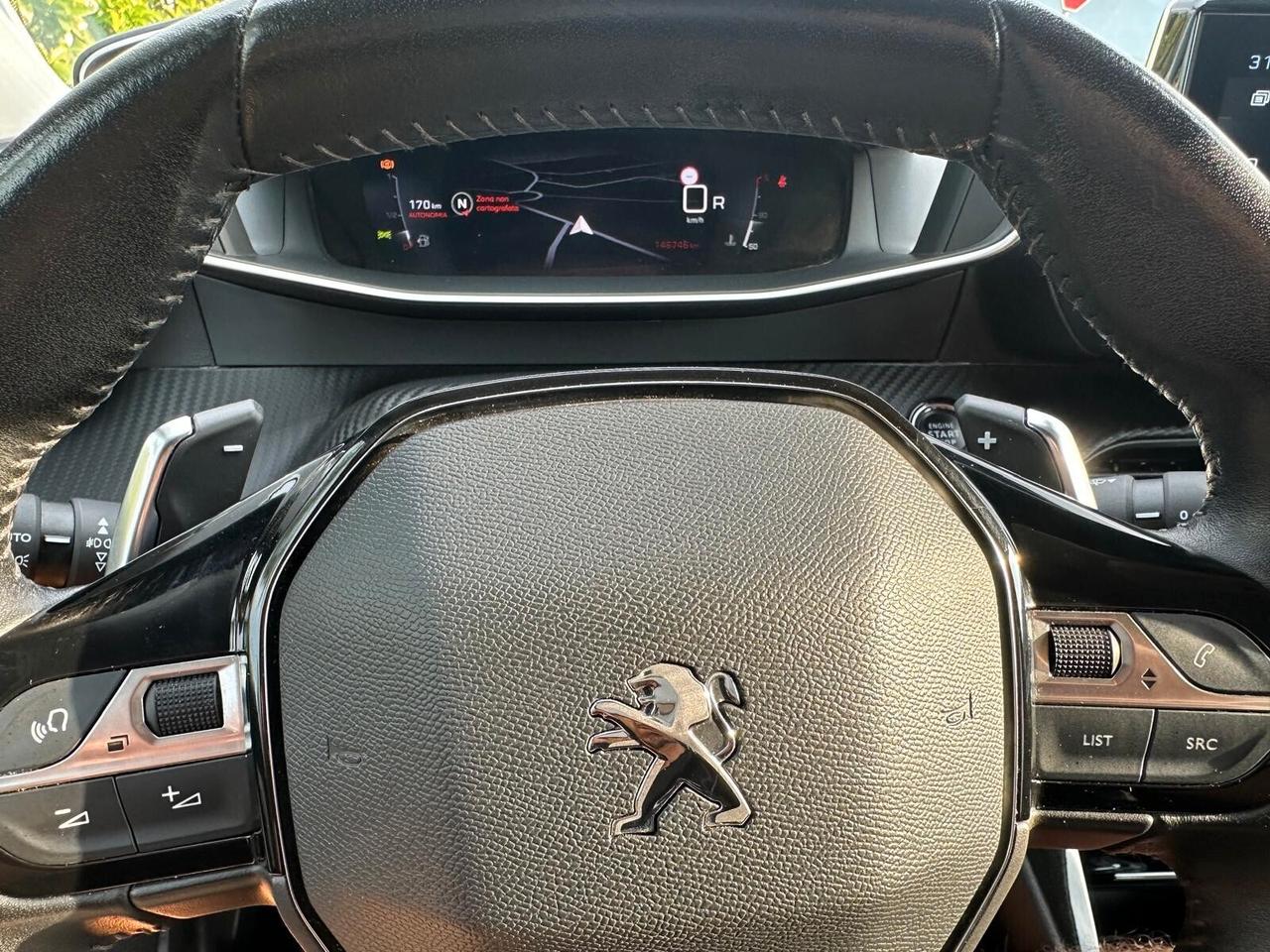 Peugeot 2008 BlueHDi 1.5HDI 130 S&S EAT8 Allure 2021 COCKPIT