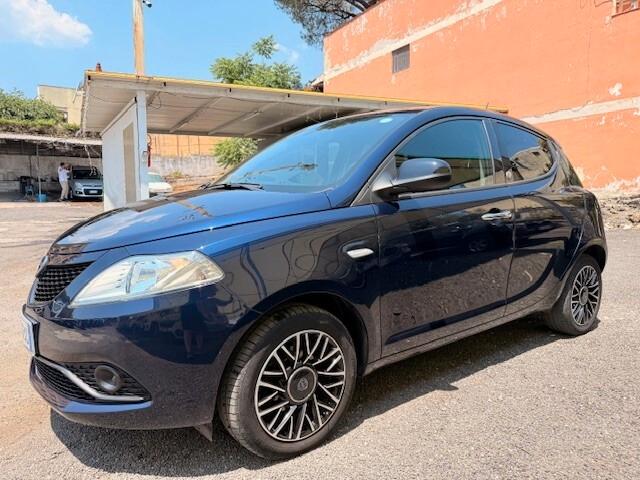 Lancia Ypsilon 1.2 69 CV 5 porte GPL Ecochic Gold