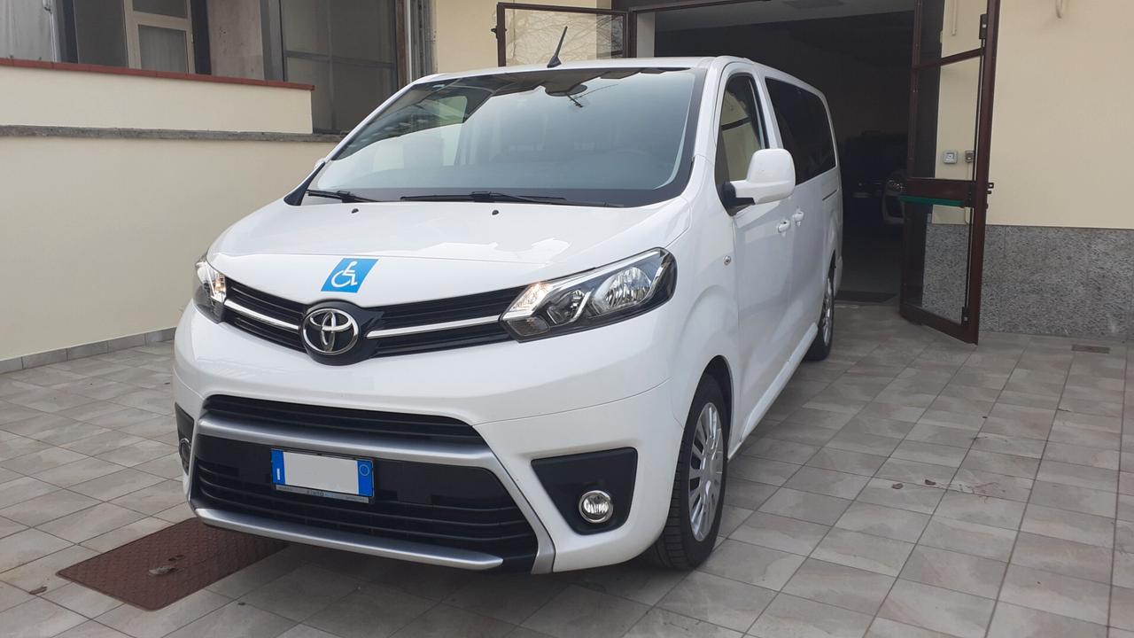 Toyota Proace Verso PL trasporto disabili pedana