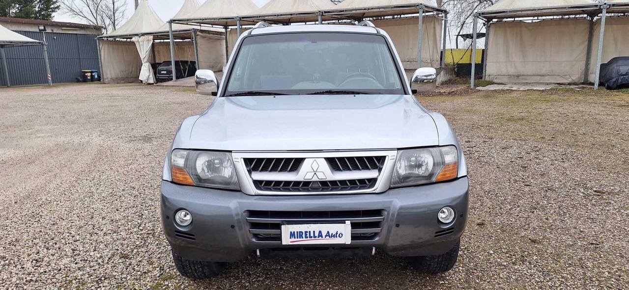 Mitsubishi Pajero 3.2 16V DI-D 5p. aut. Intense