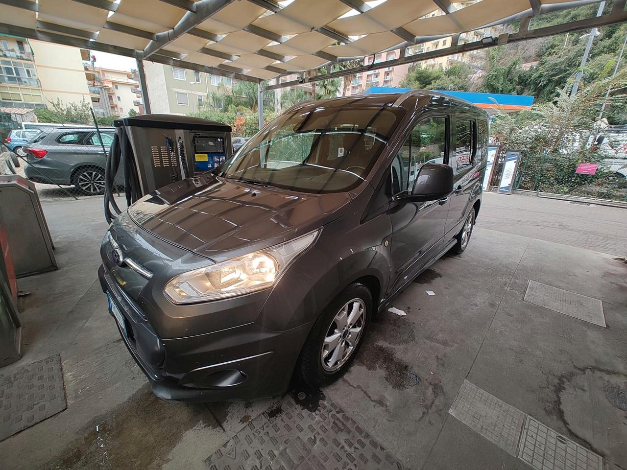 Ford Tourneo Connect 1.5 TDCi 120 CV Plus