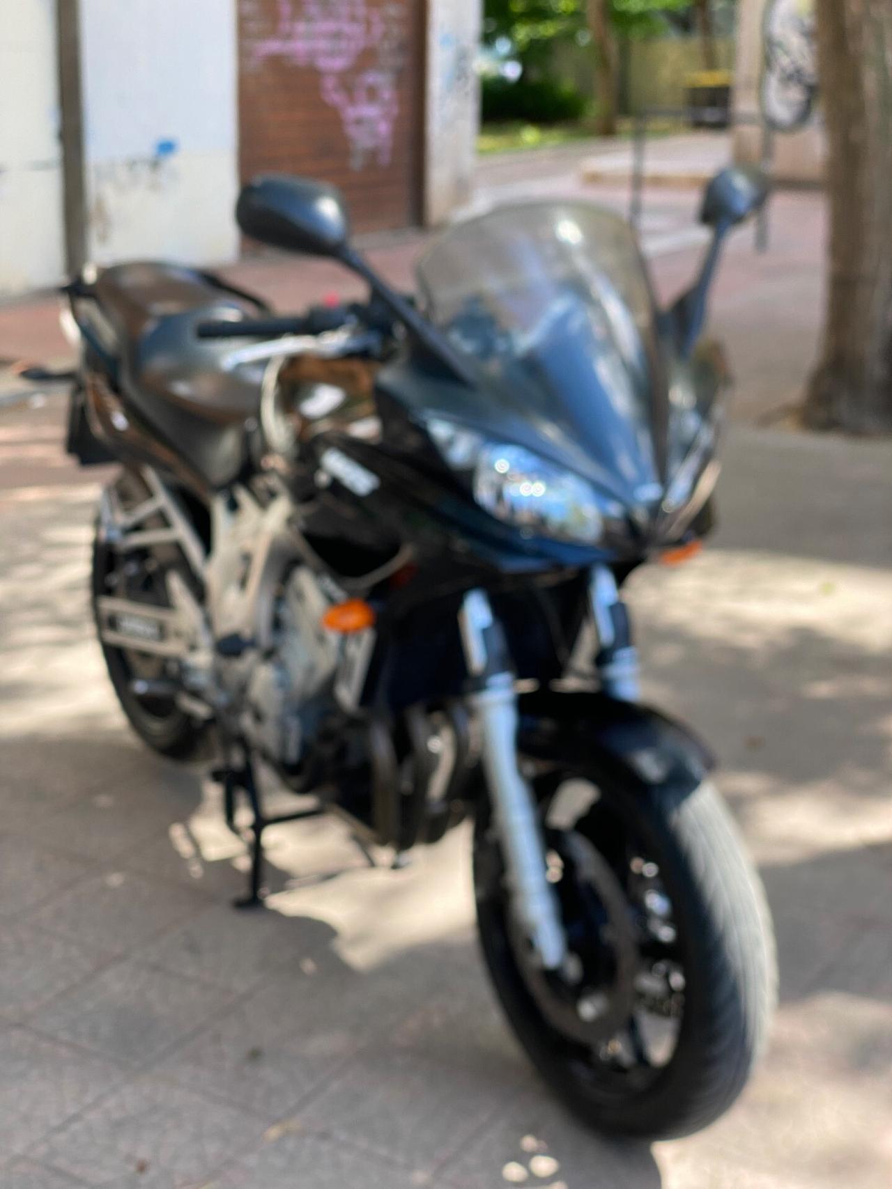 Yamaha FZ6 Fazer S2