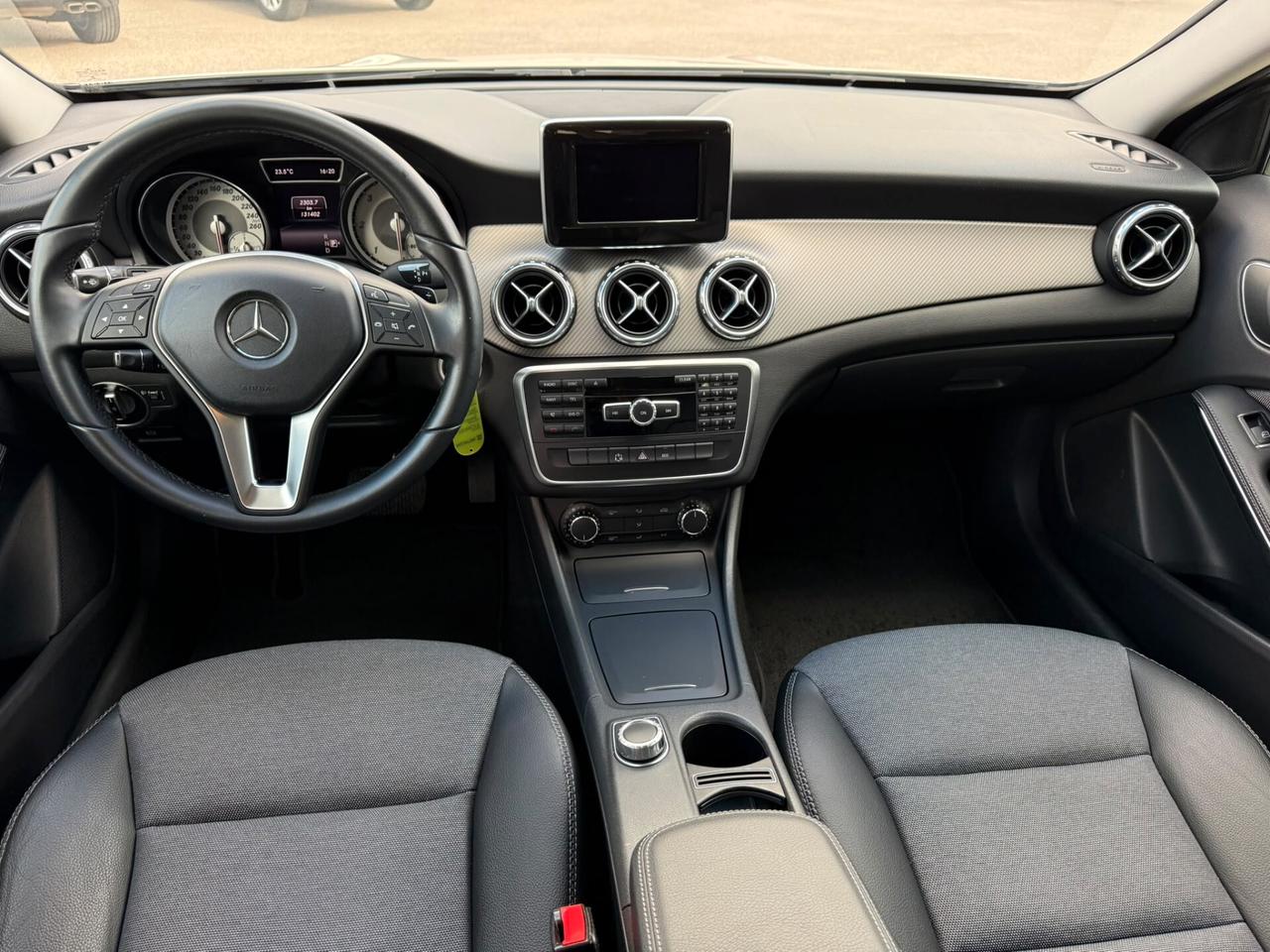 Mercedes-benz GLA 200 CDI Automatic Premium