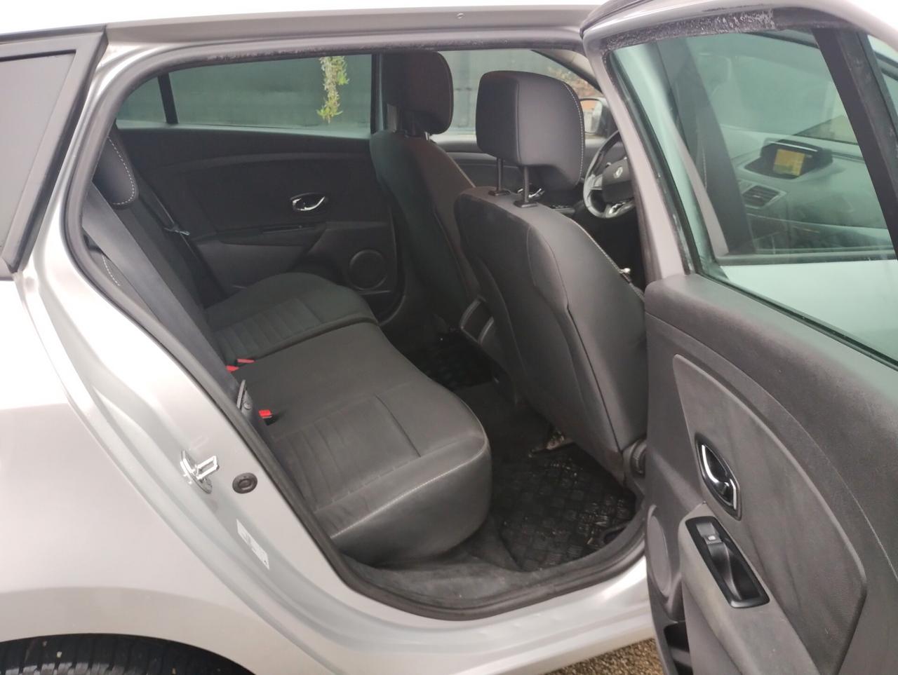 RENAULT MEGANE 1.5 dCI 110CV SportTour Limited 2015