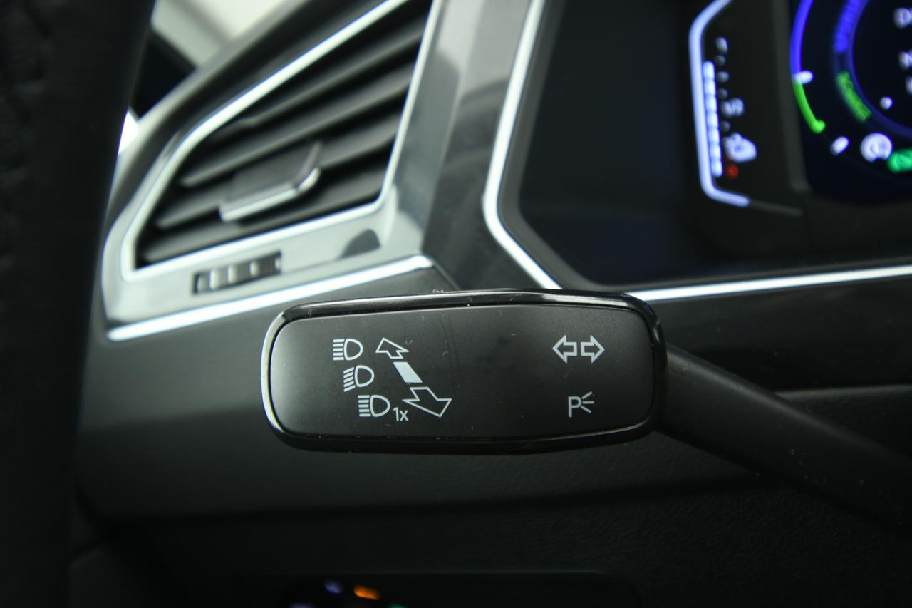 VOLKSWAGEN Tiguan 1.4 tsi eh Life dsg ACC+APP CONNNECT+C17"