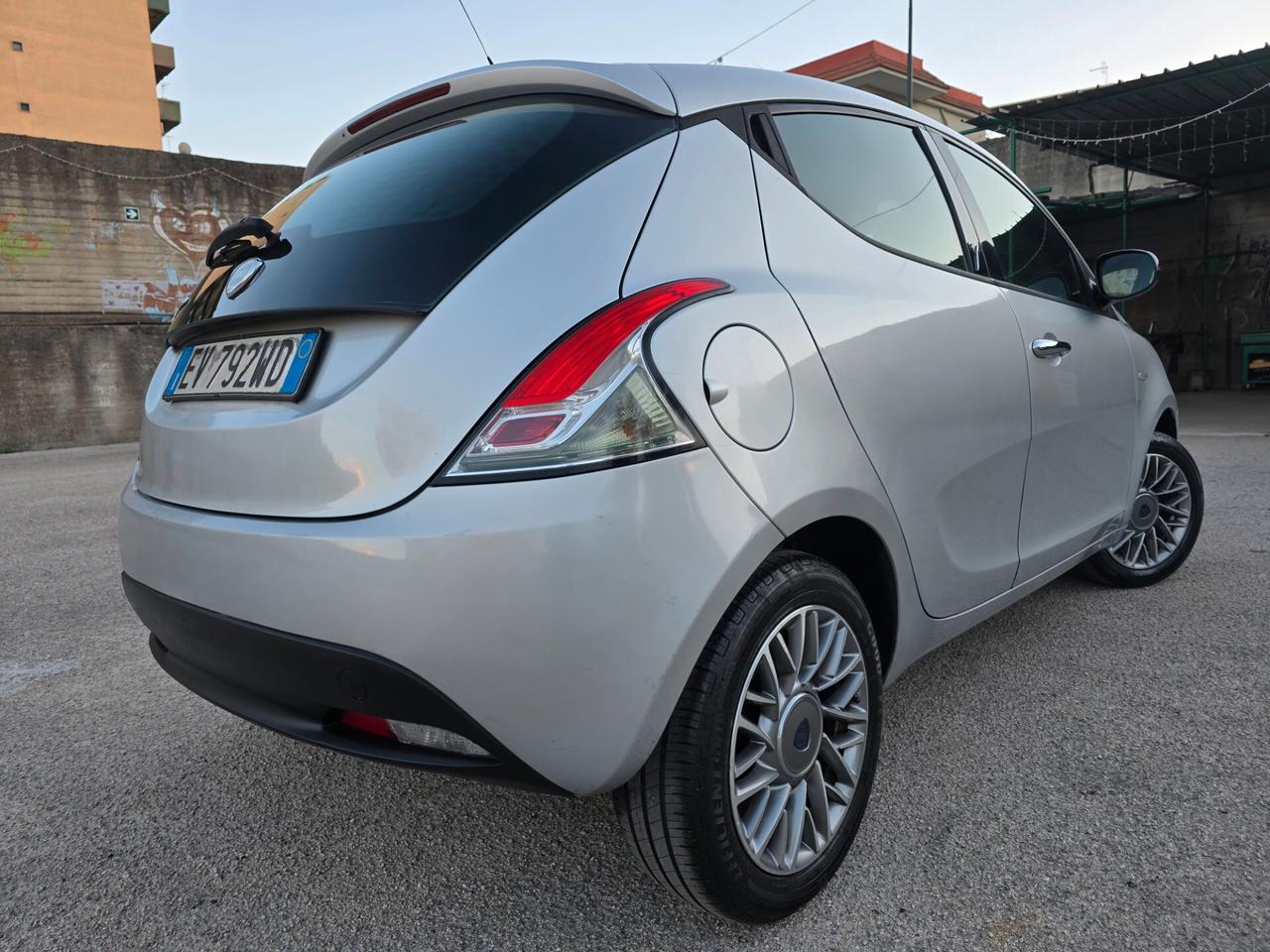 Lancia Ypsilon 1.2 GPL EURO5 69 CV FULL OPT 2014