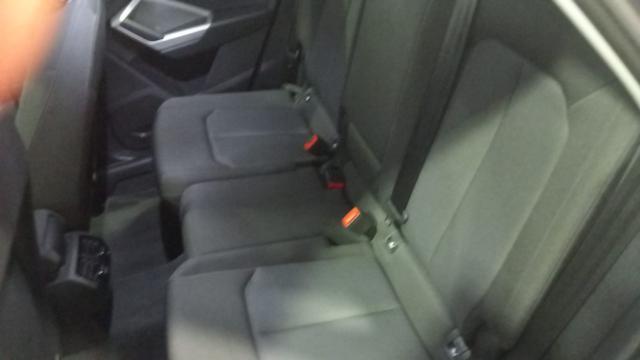 AUDI Q3 SPB 35 S-tronic TDI Business Plus