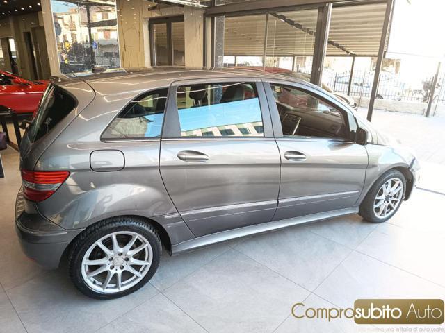 MERCEDES-BENZ B 200 CDI Premium
