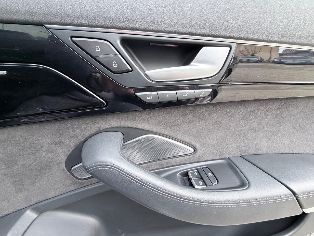 Audi A8 L 3.0TDI 262CV quattro LONG President EURO6