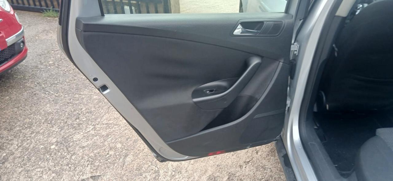 Volkswagen Passat 2.0 TDI SW Highline - 2007