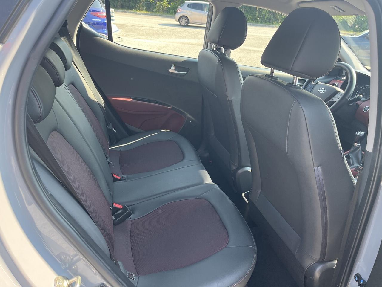 hyundai i 10 1200 cc STYLE