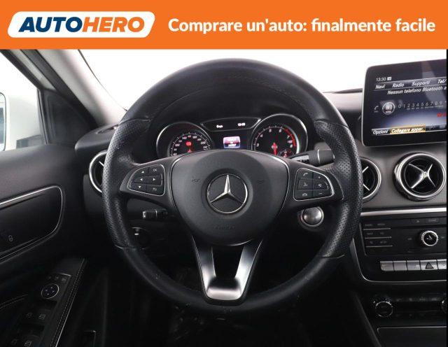 MERCEDES-BENZ GLA 220 Automatic 4Matic Sport