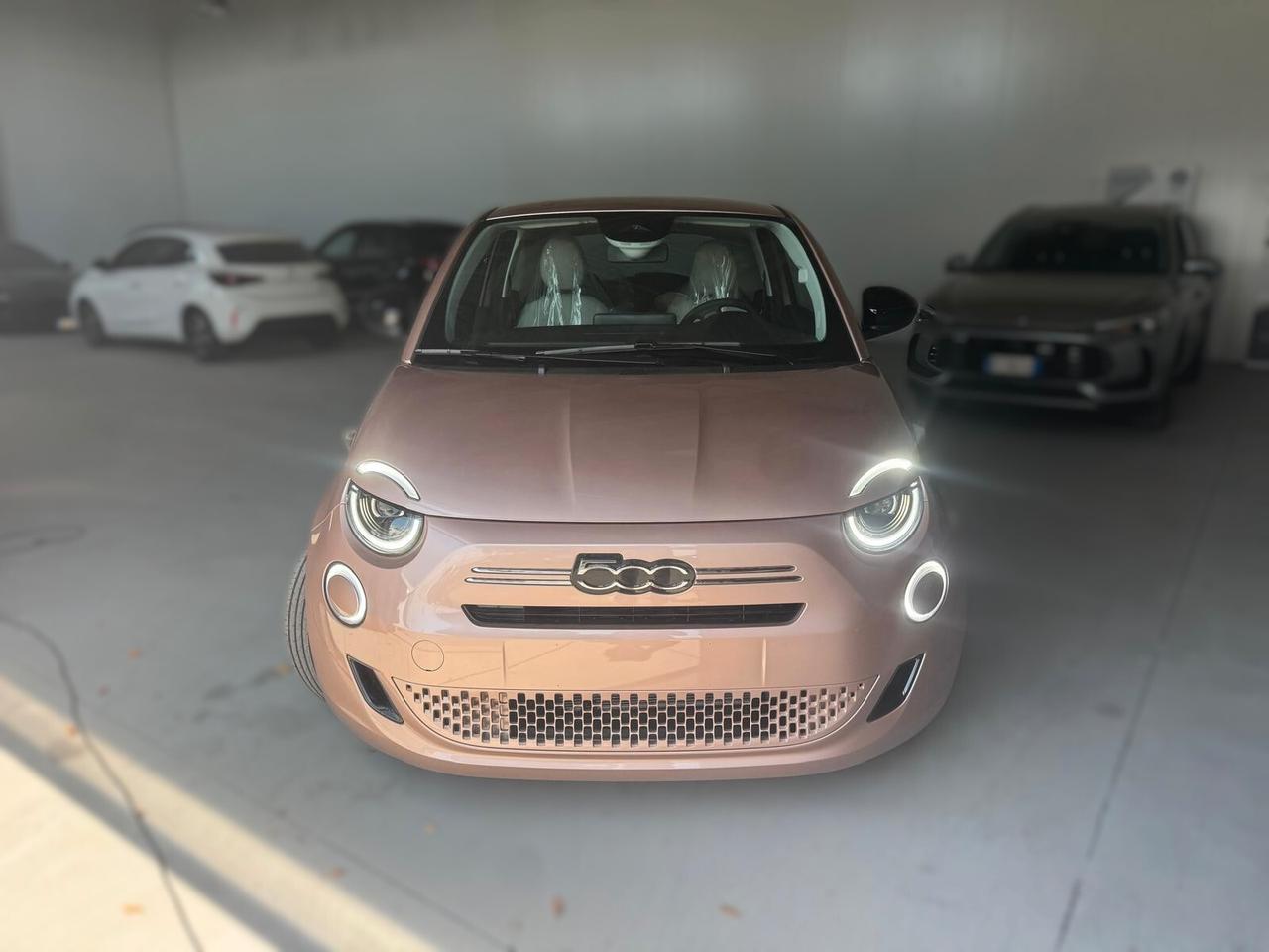Fiat 500 1.0 Hybrid 70CV -Nuova da immatricolare!