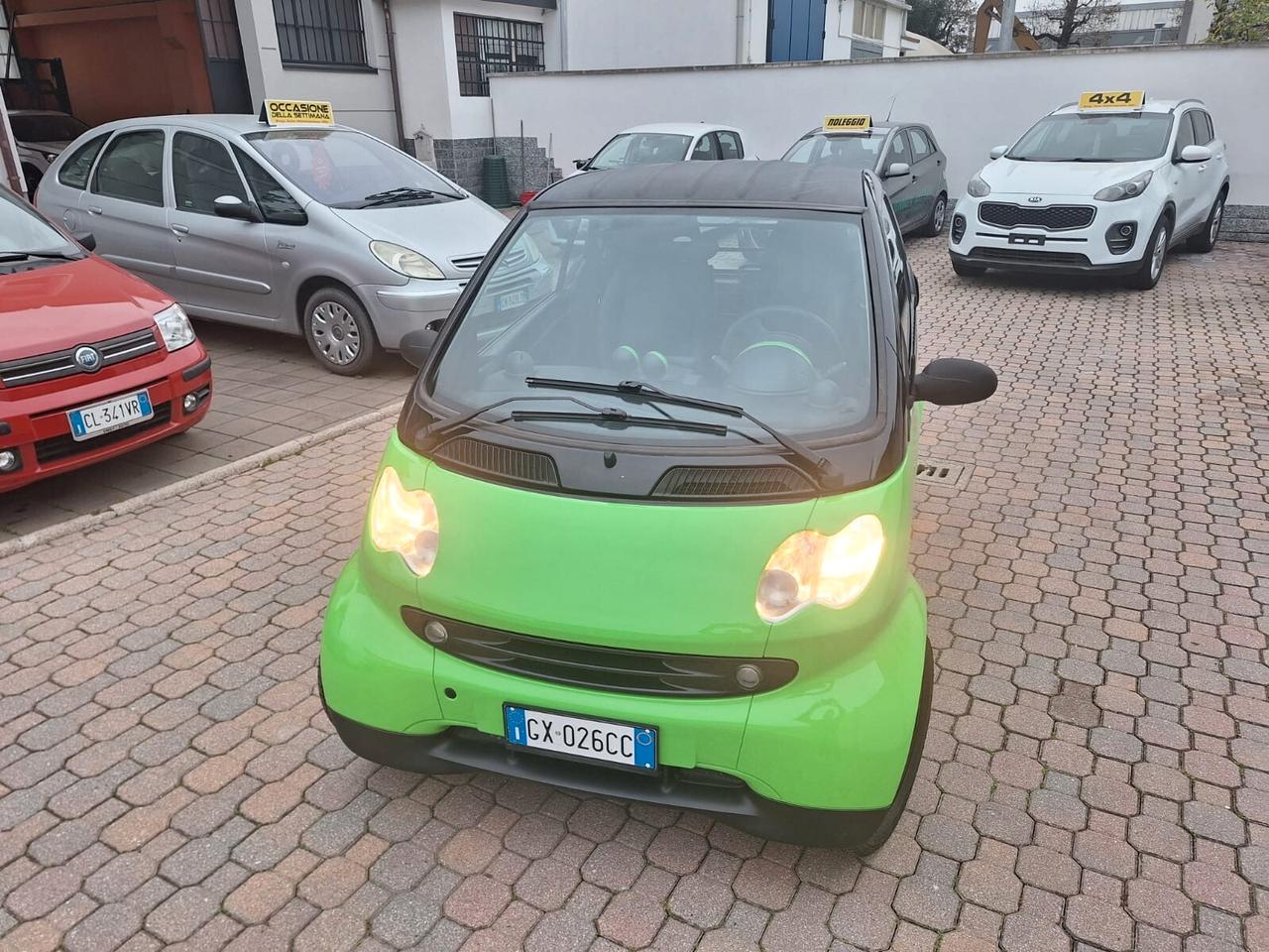 Smart ForTwo 799 Autocarro N1