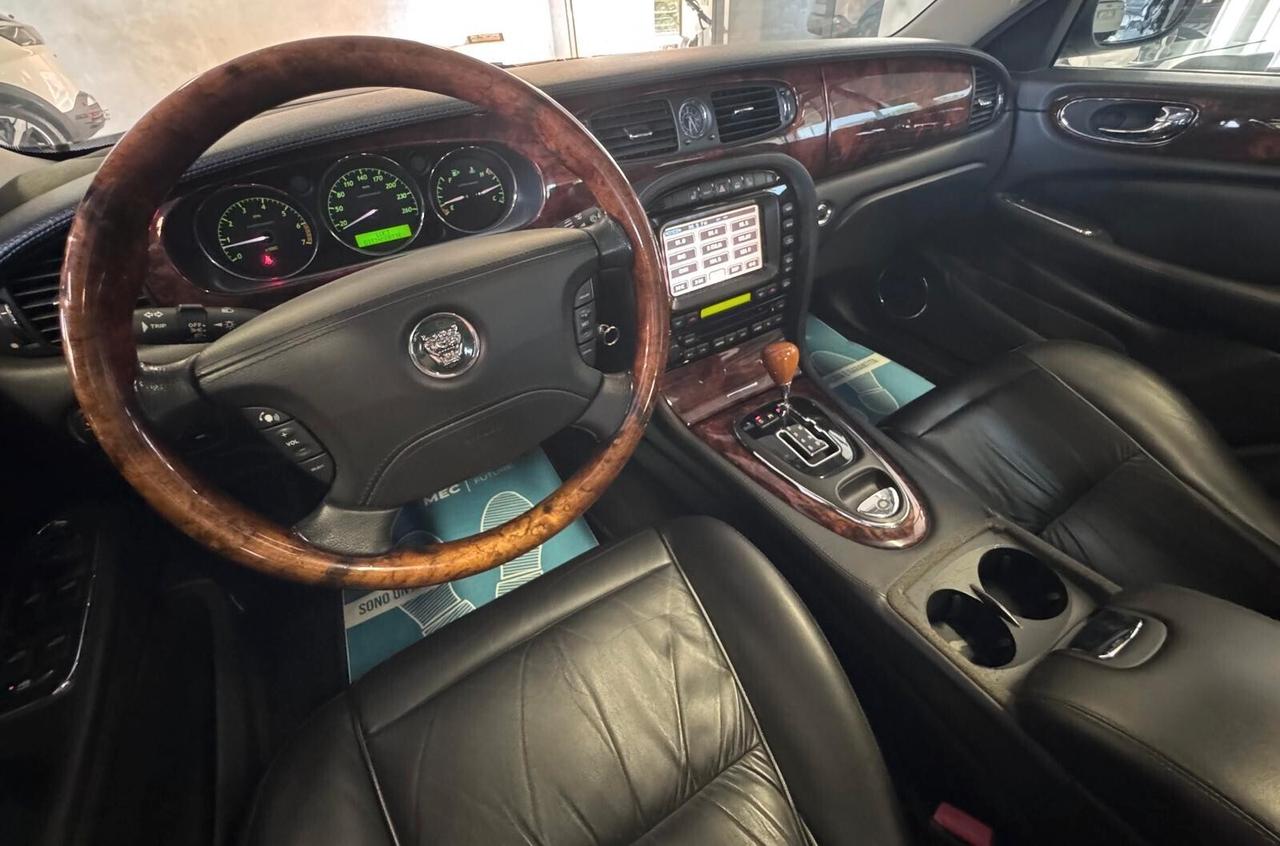 Jaguar XJR Iscritta ASI+4.2 SuperCharged+Tetto+TV+Alpiine