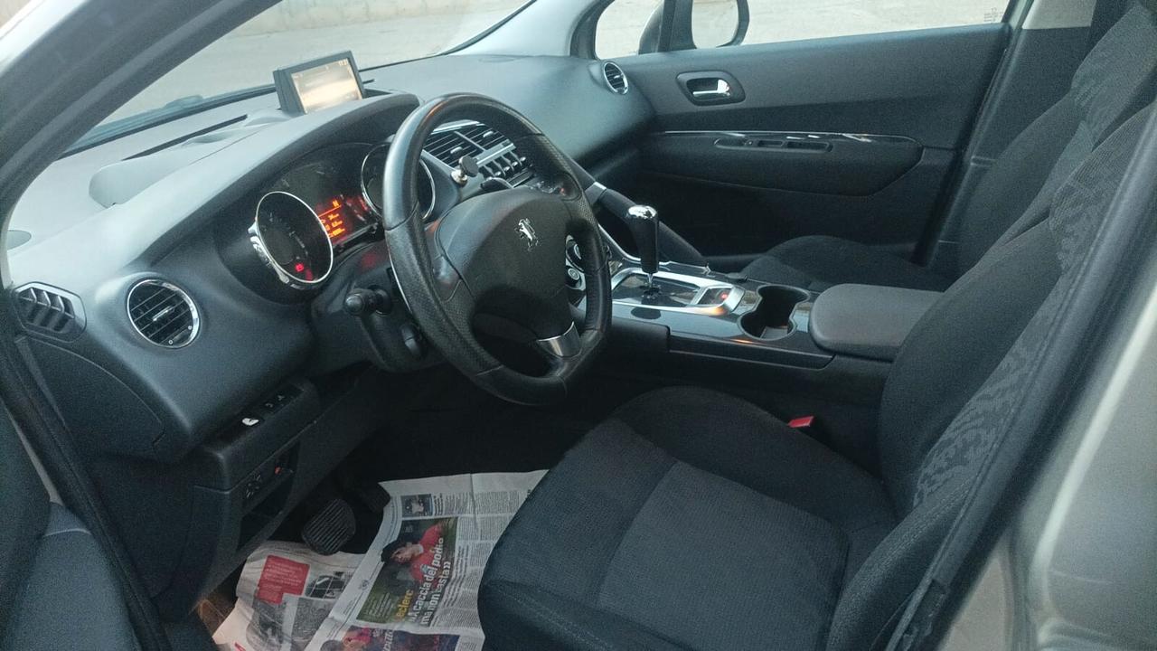 Peugeot 3008 1.6 HDi 110CV cambio robotizzato Premium