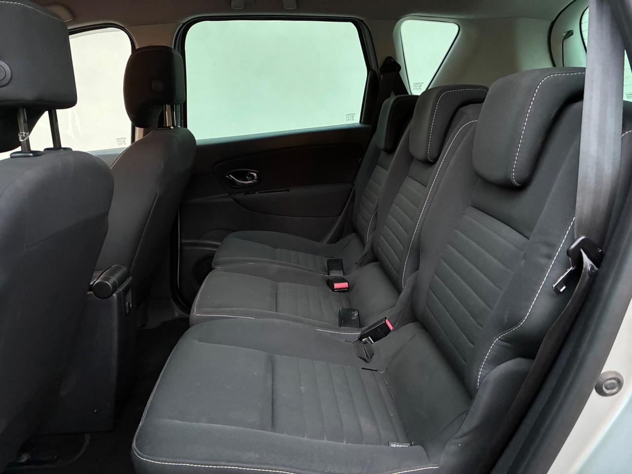 Renault Scenic Scénic dCi 110 CV EDC Limited