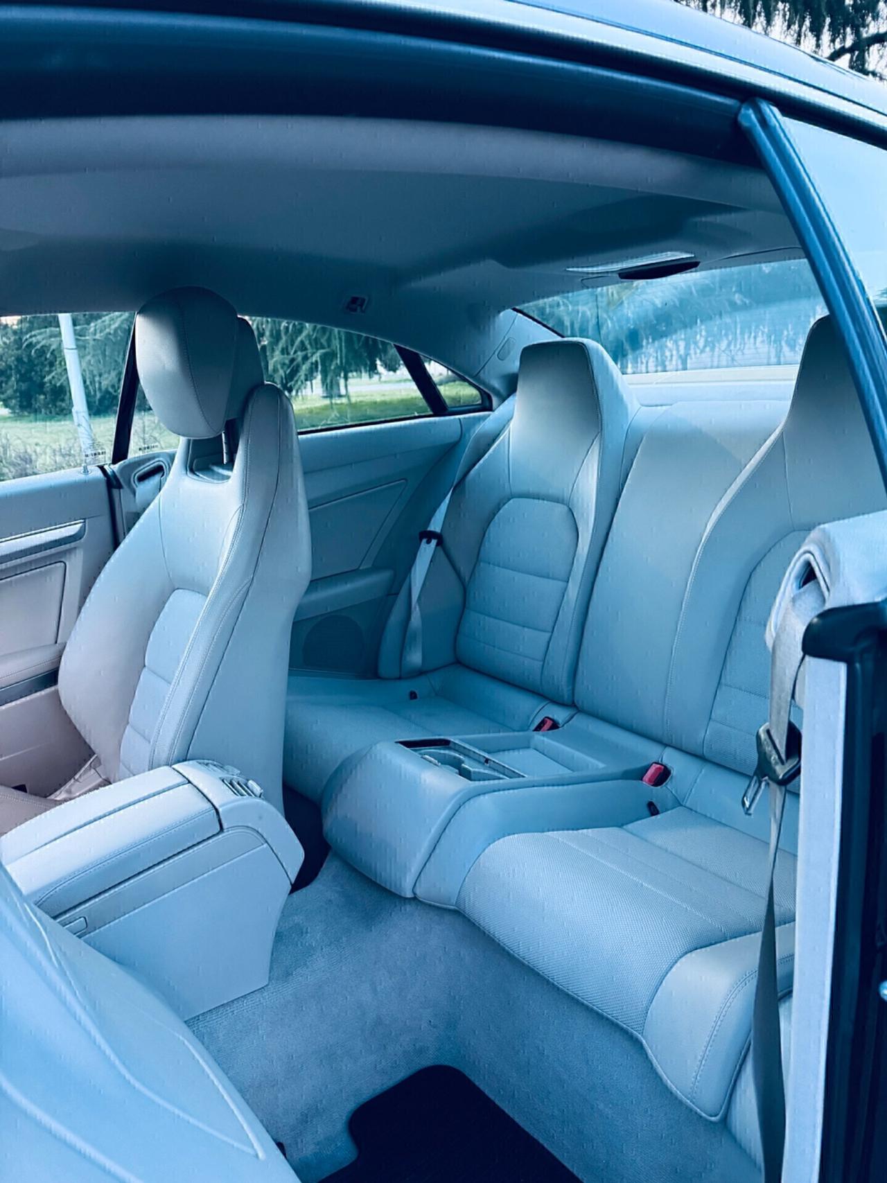 Mercedes-benz E 220 CDI Coupé