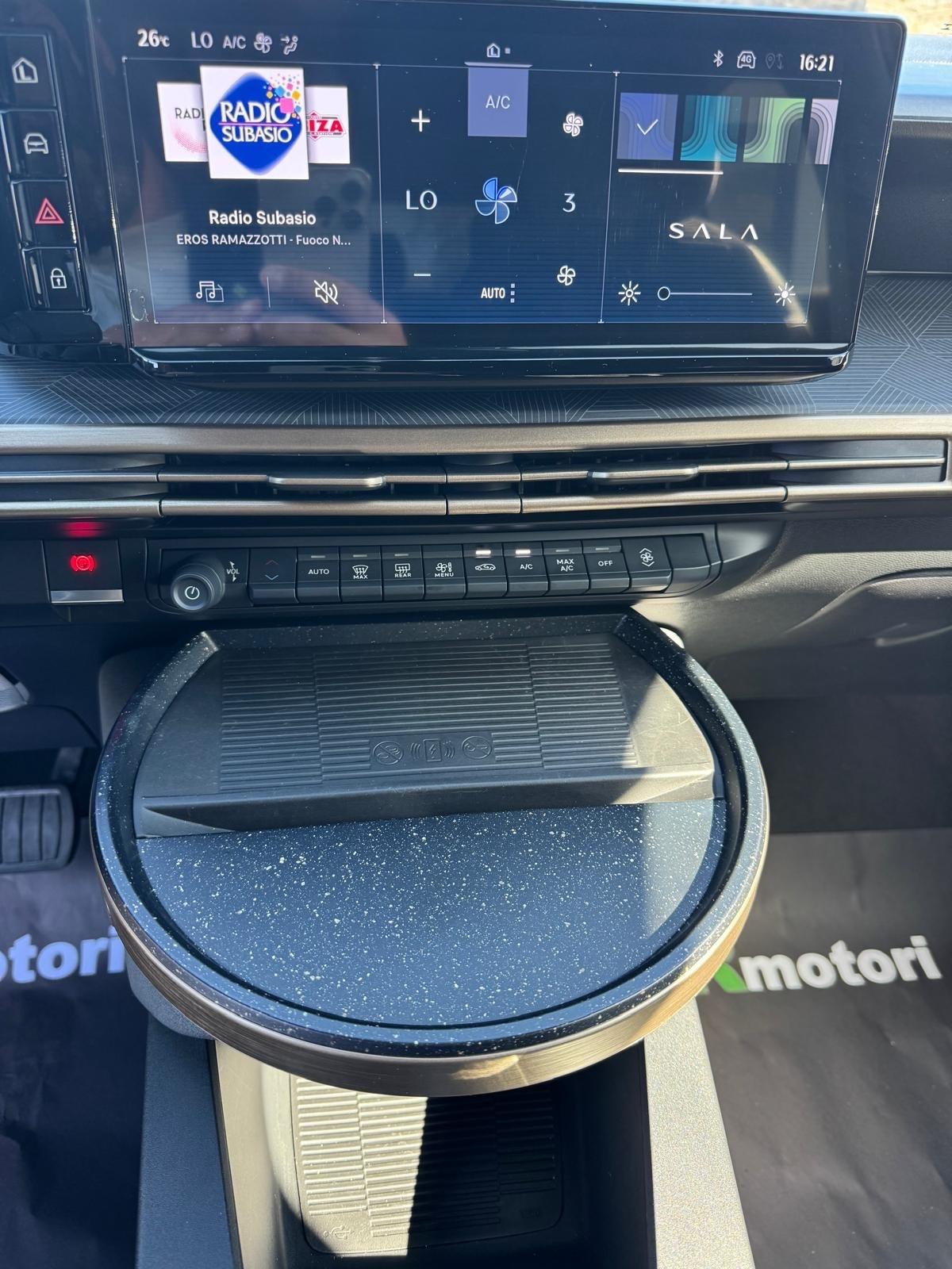 Lancia Ypsilon Hybrid e-DCT LX