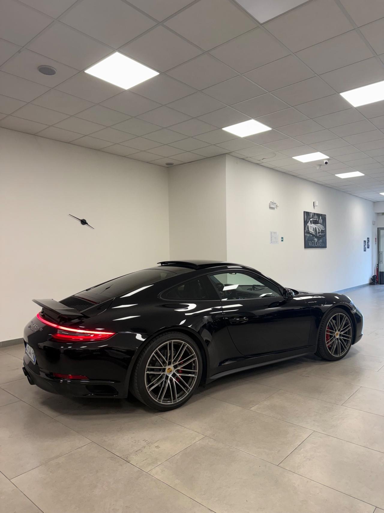 Porsche 911 3.0 Carrera 4S Coupé