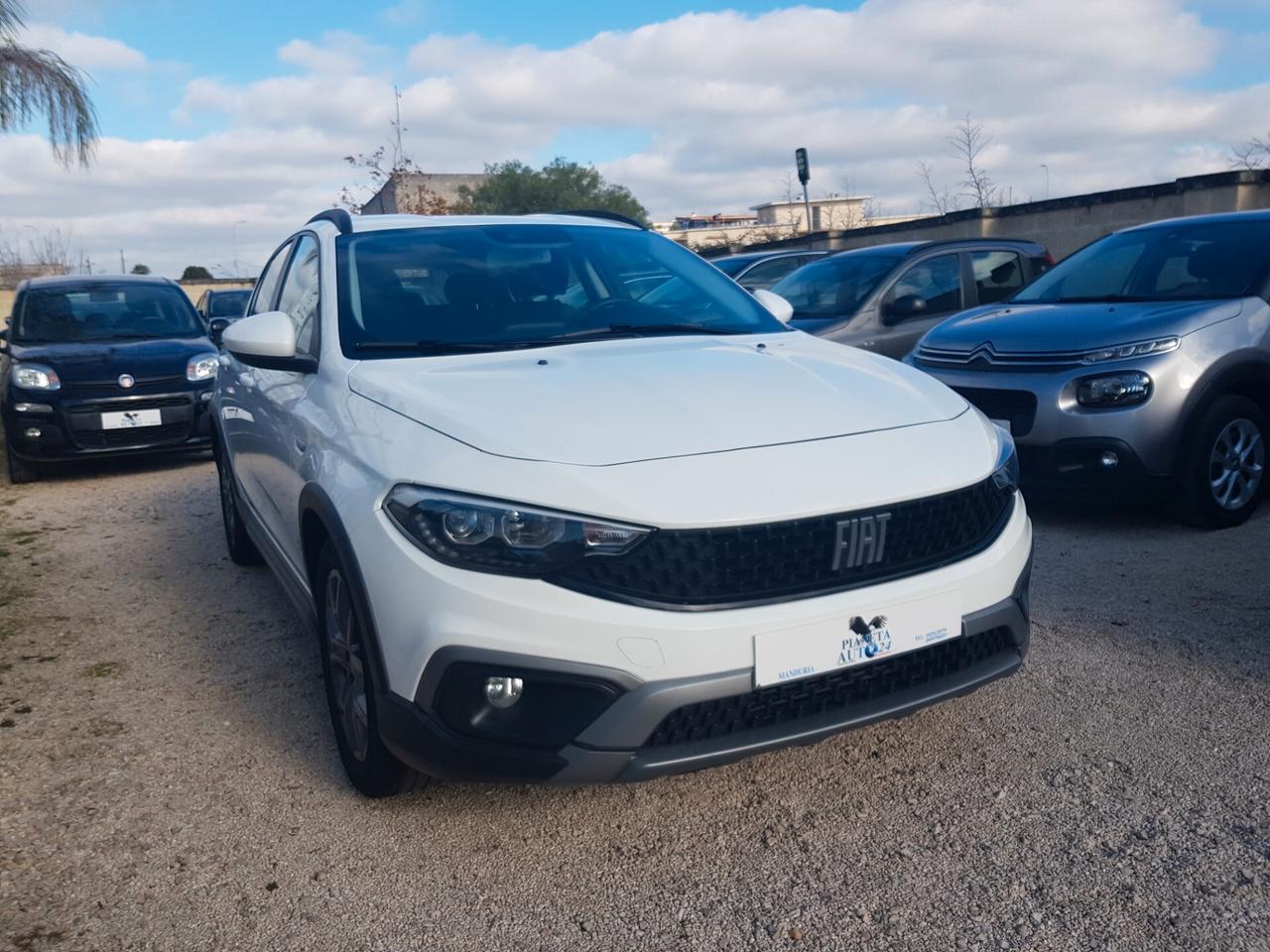 Fiat Tipo Cross 1.6 Mjt 130cv Navy Led Cruise Sensori