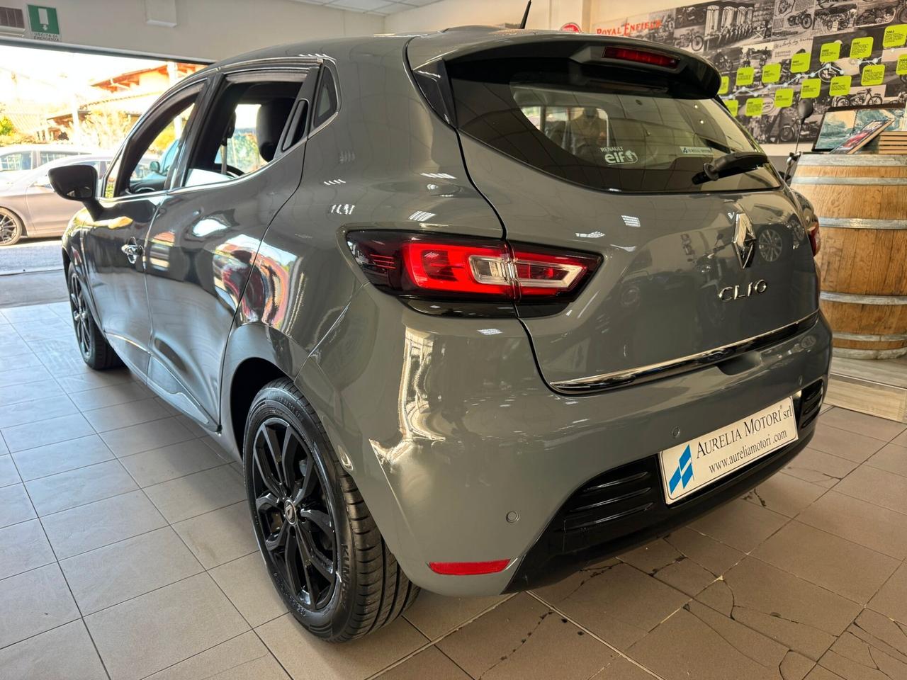Renault Clio TCe 12V 75 CV 5 porte PARI AL NUOVO SUBITO DISPONIBILE