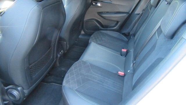 Peugeot 2008 BlueHDi 130 S&S EAT8 GT Pack