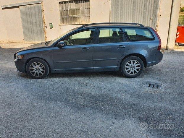 Volvo V50 2.0 D 16V 136CV Momentum