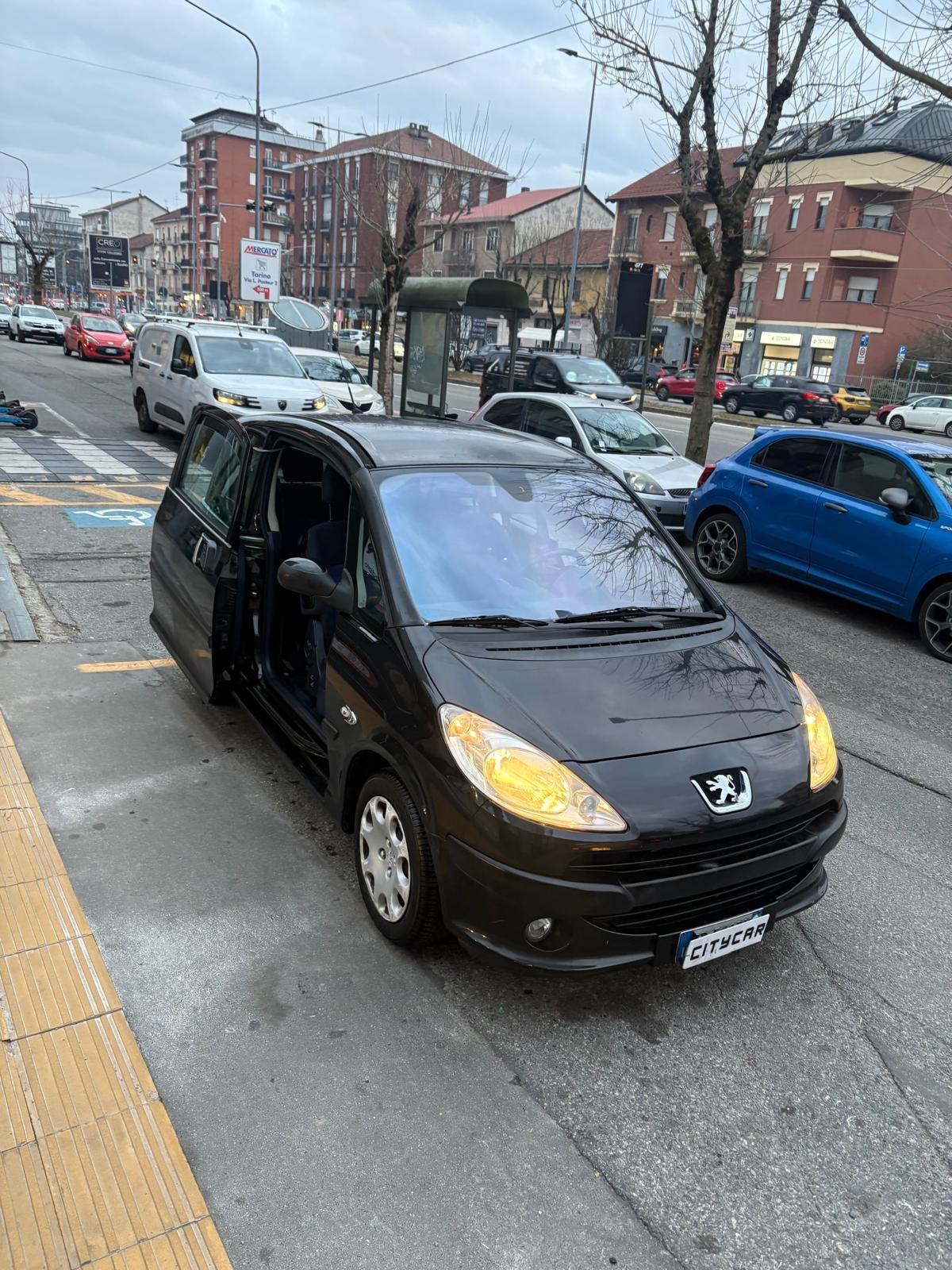 Peugeot 1007 Happy 1.4 75 cv GPL