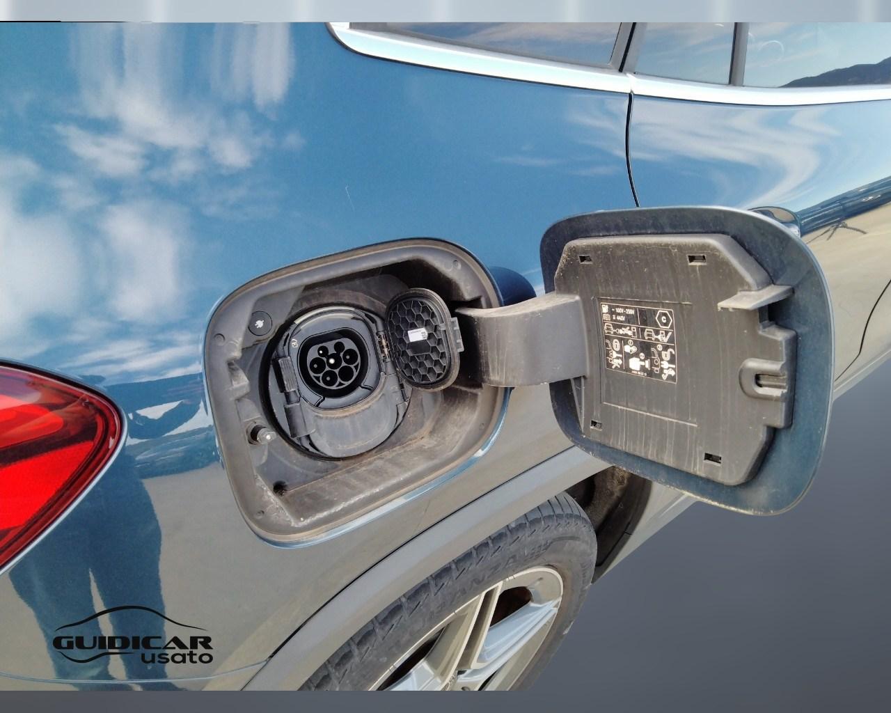 Mercedes-Benz GLA-H247 2020 - GLA 250 e phev (eq-power) Premium auto