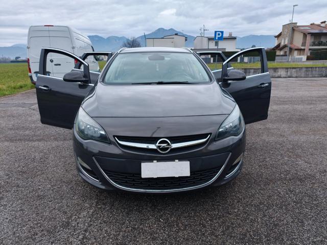 OPEL Astra 1.7 CDTI Sw Cosmo ( TAGLIANDATI )