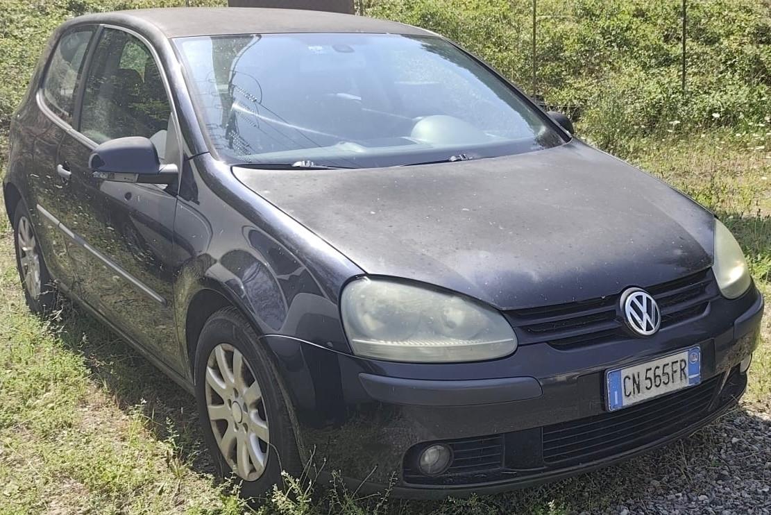 Volkswagen Golf 1.9tdi 3porte 105cv - euro4 2004