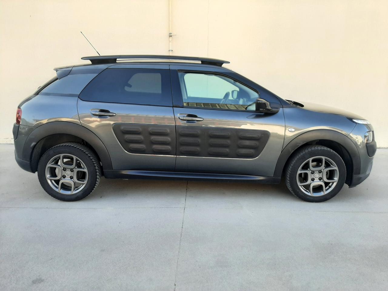 Citroen C4 Cactus 1.6 BlueHDi 100cv Shine