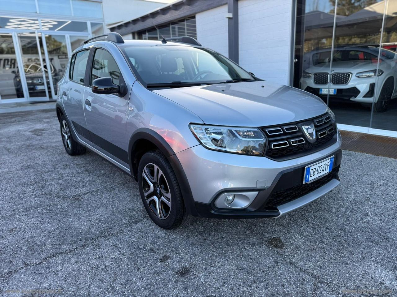 DACIA SanderoStepway1.0TCe100 ECO-G 15th Anniv