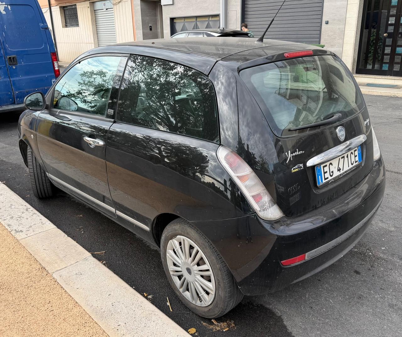 Lancia Ypsilon 1.3 Multijet 75CV