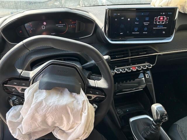 Peugeot 208 PureTech 100 Stop&Start 5 porte Allure incidentata