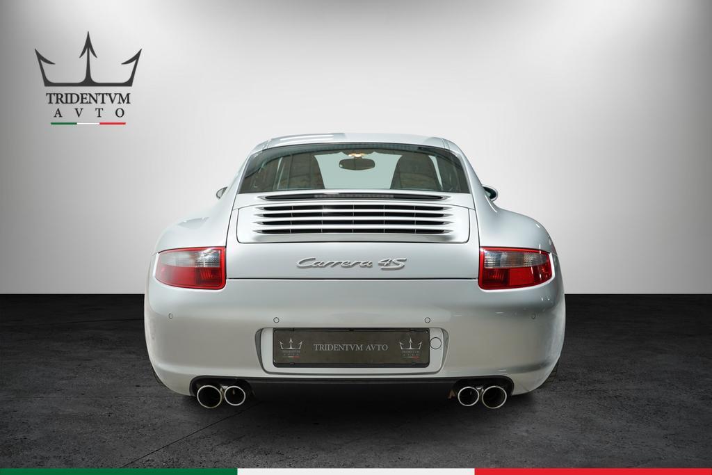 Porsche 911 Coupe 3.8 Carrera 4S