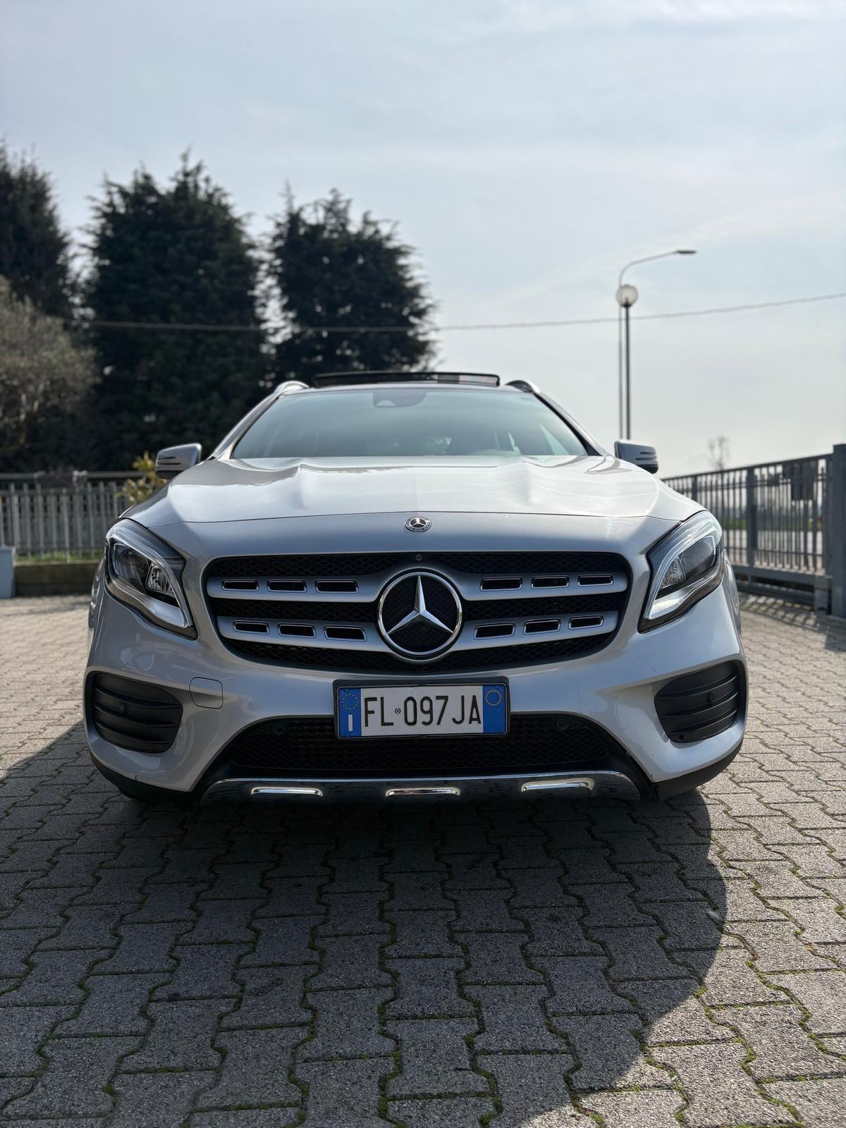 Mercedes-benz GLA 200 d Automatic Premium