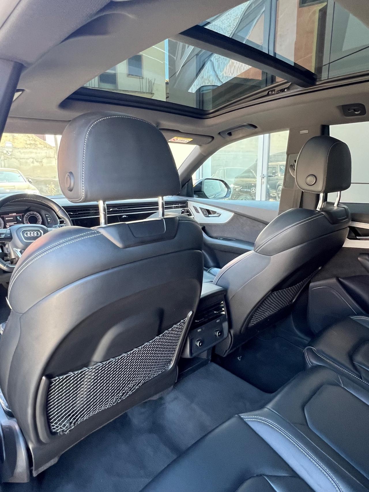 Audi Q8 50 tdi Sline possibilità noleggio no scoring