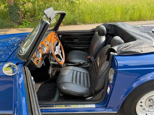 TRIUMPH TR6 CC 2498 PI AUTO IN CONTOVENDITA